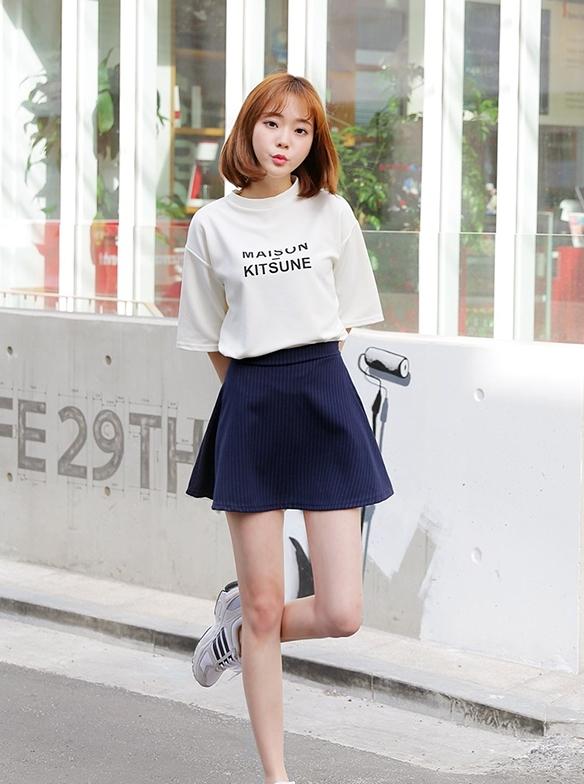 3857-ao-thun-trang-ket-hop-voi-chan-vay-ngan-xoe-36271-1638.jpg