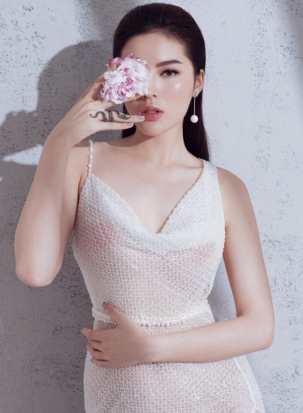 1528252778-343-ky-duyen-6-min-1528246174-width600height817-1748.jpg