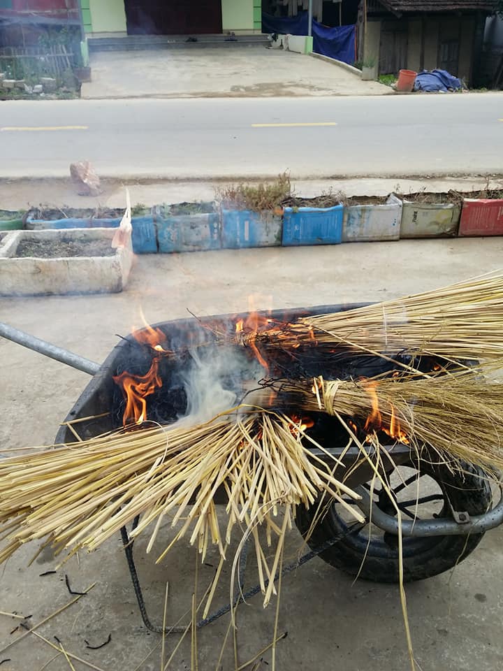 banh-chung-den-1-1436-phunutoday.jpg