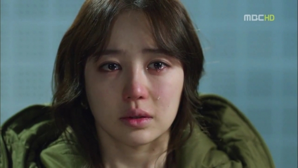 Nói Han Ji Min đẹp thách thức thời gian không sai, đến cảnh khóc mà cũng đẹp thế này - Ảnh 3.