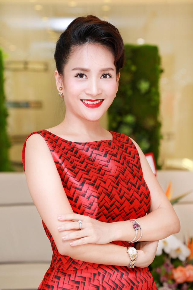 than-the-tai-gioi-it-nguoi-biet-cua-vo-dien-vien-binh-minh---anh-tho-anhthotoingainhatkhiduocgoilavodaigiacuamcbinhminh-1512352571-798-width640height960