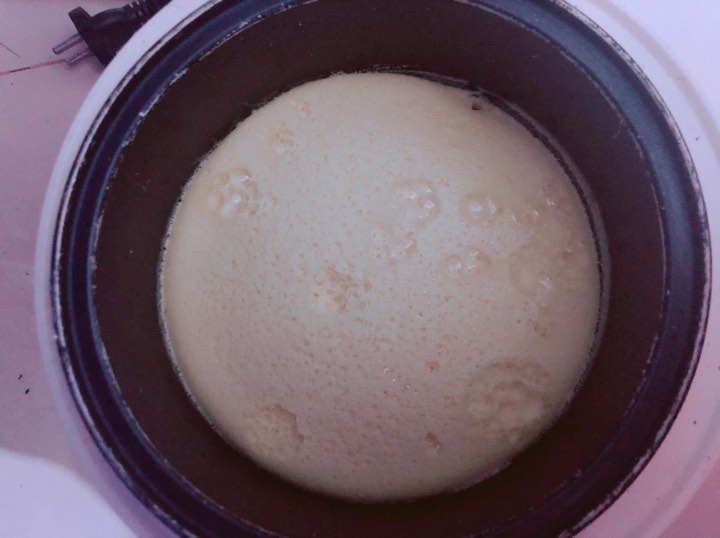 Bạn chú ý kiểm tra bánh thường xuyên để bánh vừa chín dẽ thơm và mềm hơn