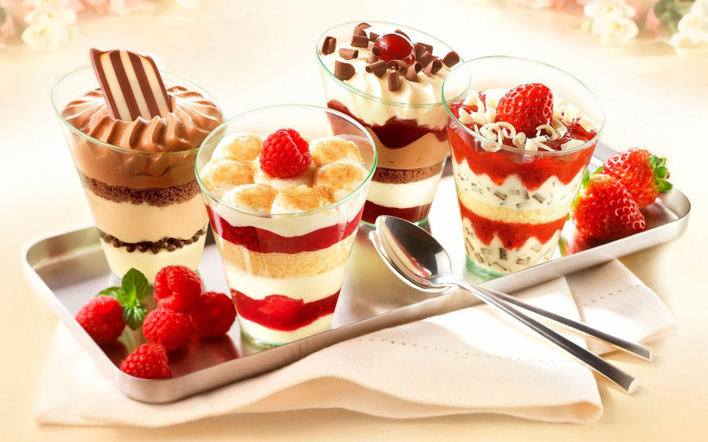 Fruit-ice-cream-dessert-W