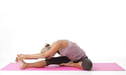 Cao-huyet-ap-nen-tap-nhung-bai-tap-yoga-nao-3-phunutoday.vn