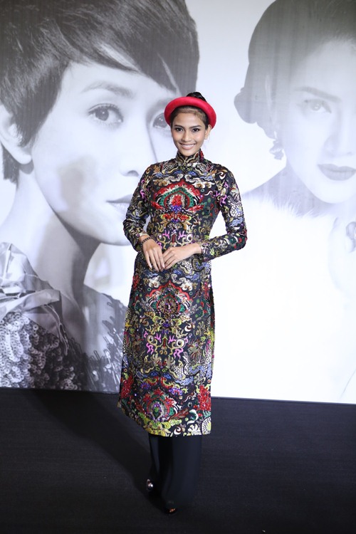 Mỹ nhân Việt xấu, đẹp trên thảm đỏ Lynk Fashion Show 2015