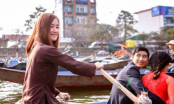 Hot girl lái đò ở chùa Hương làm điên đảo cộng đồng mạng là ai?