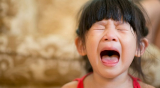 Cha mẹ thông minh cần phải làm điều này khi trẻ giận dữ, khóc và ăn vạ