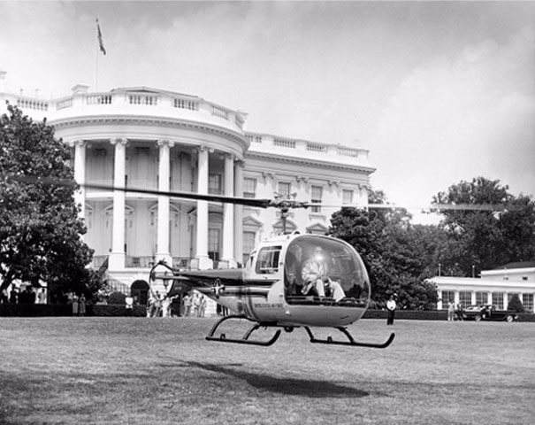 Dwight Eisenhower là vị Tổng thống Mỹ đầu tiên sử dụng trực thăng để bay đến Trại David vào tháng 7/1957