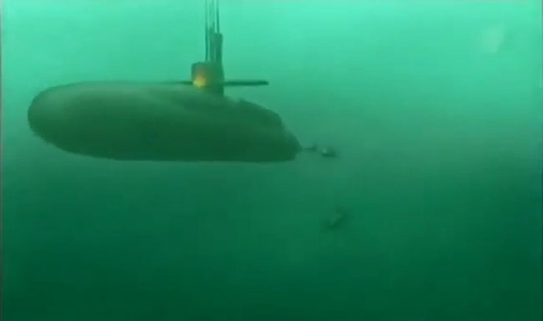 Tàu ngầm lớp Kilo có thể vận hành rất êm. Dự án 636, đôi khi được Hải quân Mỹ gọi là 'Lỗ Đen' vì khả năng 'biến mất' của nó, được cho là một trong những loại tàu ngầm chạy bằng diesel và điện êm nhất trên thế giới.