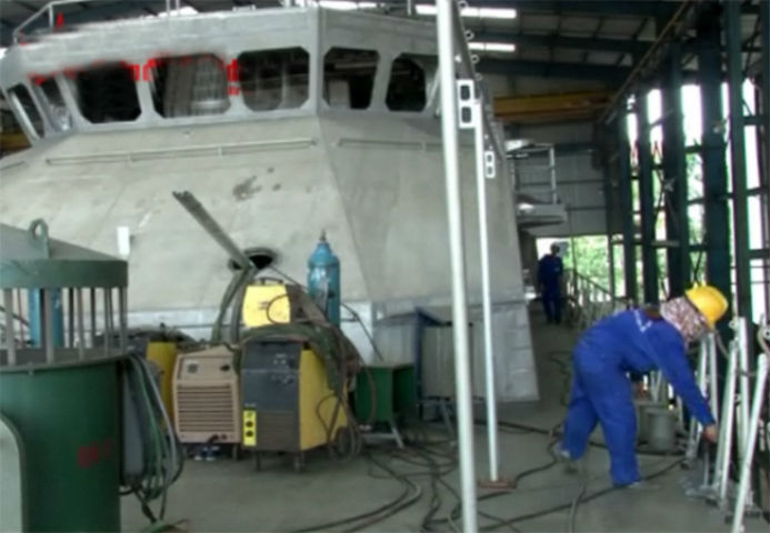 Năm 2008, được giao nhiệm vụ triển khai sản xuất tàu pháo TT400, nhà máy đã chủ động nghiên cứu thiết kế công nghệ trên nền bản thiết kế kỹ thuật mua của nước ngoài.