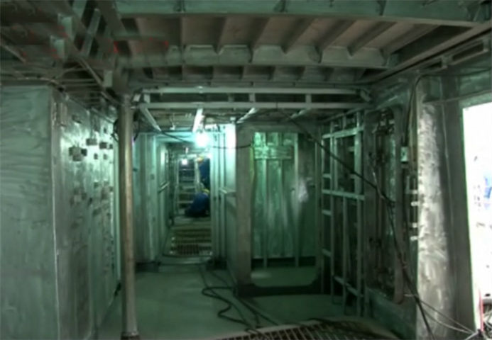 Chiếc thứ hai mang số hiệu HQ-273 bàn giao cho Hải quân Việt Nam ngày 31/8/2012. Tàu có trọng tải choán nước là 413 tấn khi không tải, 446 tấn khi tải trung bình và 480 tấn khi toàn tải.