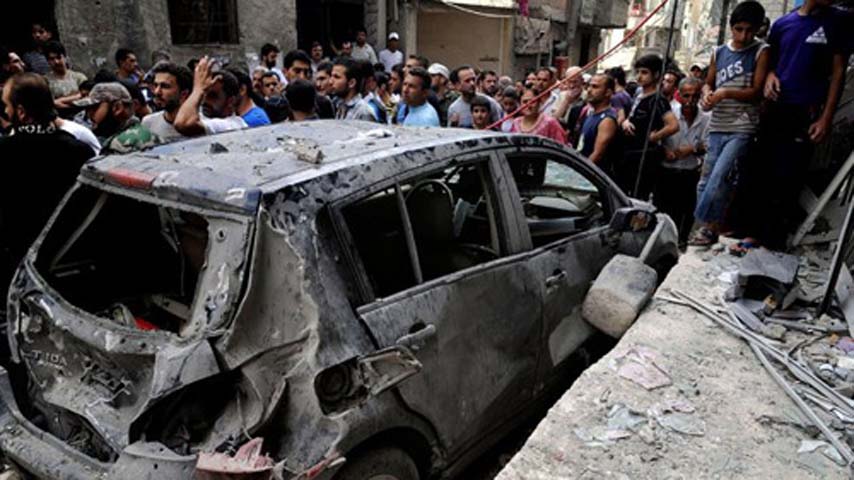 Ngày 23/6, 3 vụ đánh bom tại thủ đô Damascus của Syria làm ít nhất 11 người thiệt mạng và nhiều người bị thương. Theo nguồn tin chính phủ Syria, hai đồn cảnh sát và một khu vực ở trung tâm thủ đô Damacus bị các phần tử vũ trang đánh bom. Trong đó, hai vụ đánh bom tại các đồn cảnh sát ở khu vực phía Tây Nam thành phố làm ít nhất 8 người thiệt mạng. Tính tổng cộng cả 3 vụ đánh bom làm 11 người thiệt mạng trong đó có một trẻ em 3 tuổi.
