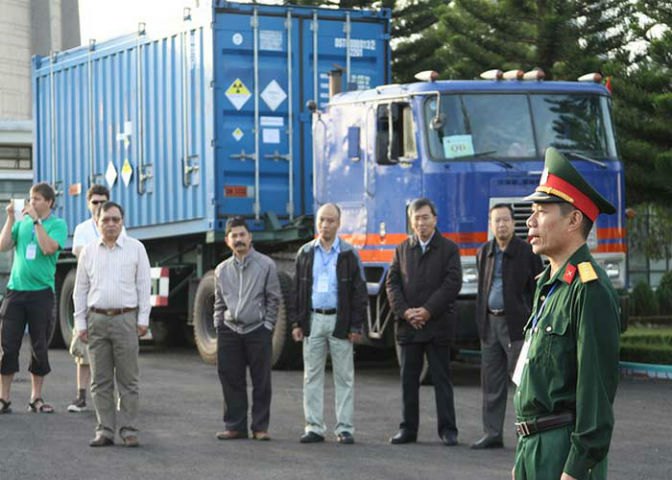 Theo đó, vào tháng 9/2007 Việt Nam cũng đã chuyển về Nga 35 thanh nhiên liệu HEU chưa qua sử dụng của lò Đà Lạt và nhận lại 36 thanh nhiên liệu LEU chưa qua sử dụng do Nga chế tạo.