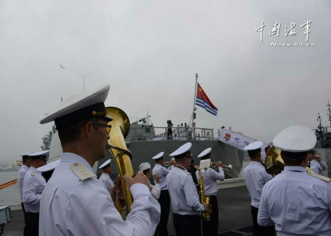 Phát biểu tại buổi lễ chào mừng, Leonid Sukhanov, phó tham mưu trưởng Hải quân Nga nói cuộc diễn tập năm 2013 là một trong những cuộc diễn tập quân sự chung lớn nhất trong khu vực.