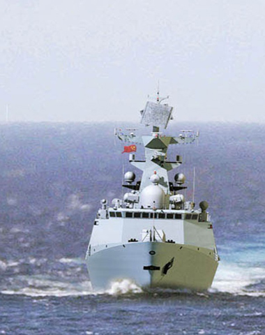  Theo mạng tin quốc phòng Sino Defence, hải quân Trung Quốc hiện sở hữu hai tàu chiến loại 054 và 13 tàu chiến 054A. Trong 15 tàu chiến này có sáu tàu được bố trí ở biển Đông, sáu tàu cho biển Hoa Đông và ba tàu cho biển Bắc Hải. Trung Quốc đang tiếp tục đóng thêm nhiều tàu chiến loại 054A để tiếp tục thực hiện chiến dịch mở rộng tầm ảnh hưởng của mình trong khu vực.