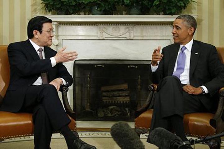 Chủ tịch Trương Tấn Sang cũng nhấn mạnh rằng Việt Nam coi trọng và mong muốn tiếp tục thúc đẩy quan hệ với Hoa Kỳ.