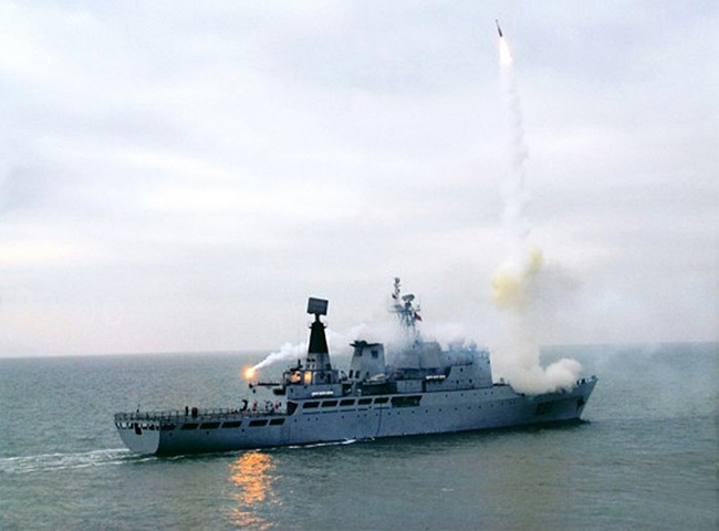 Truyền thông Trung Quốc 3 hạm đội Trung Quốc đã bắn đạn thật và phóng hàng chục tên lửa đạn đạo