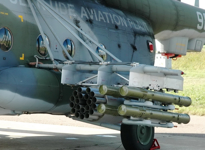 Mi-8 AMTSh được thiết kế để hỗ trợ tấn công cho các lực lượng mặt đất, phá huy các phương tiện bọc thép nhỏ, các mục tiêu di chuyển và cố định, phá hủy những kẻ thù tiềm năng, và một nhiệm vụ quan trọng khác đó là vận tải hàng và binh sỹ; di tản binh sỹ bị thương và tham gia các hoạt động tìm kiếm cứu hộ.