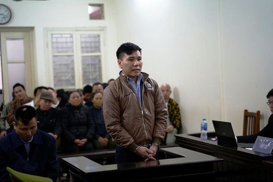 Bị cáo Châu Việt Cường khai báo trước phiên tòa.