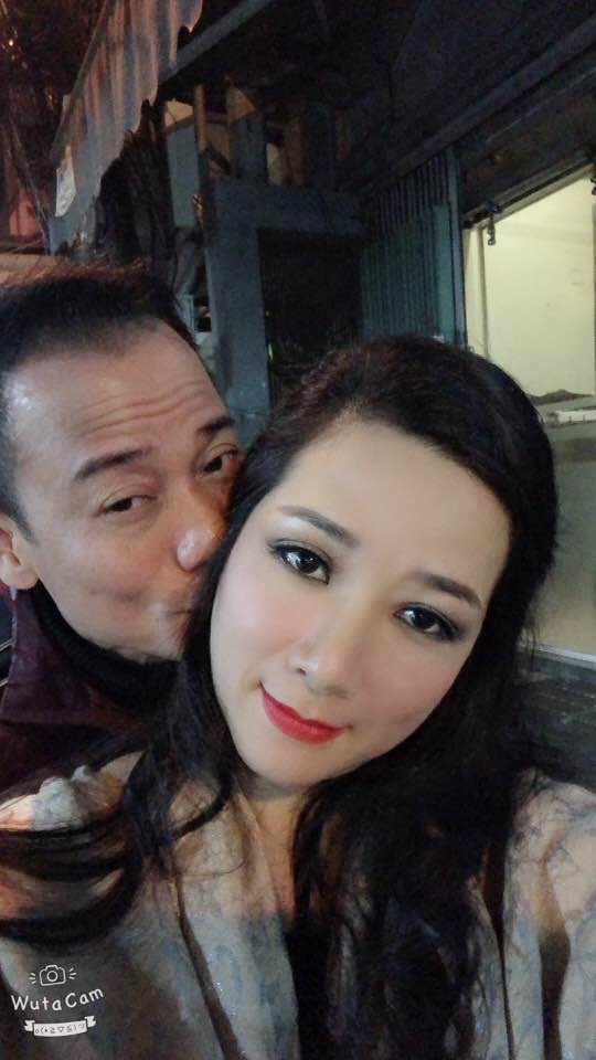 Những khoảnh khắc hạnh phúc của vợ chồng Thanh Thanh Hiền và Chế Phong.  