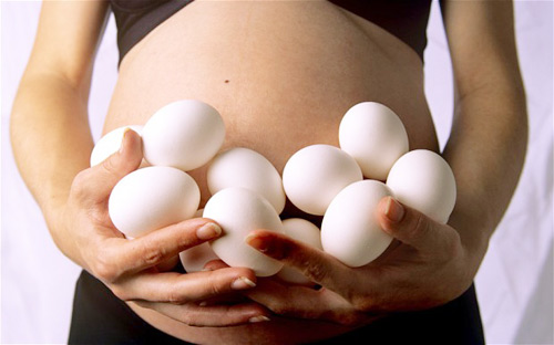 Trứng giàu dinh dưỡng và giúp cho thai phụ chuyển dạ nhẹ nhàng