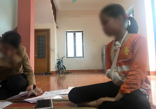 Bé gái 9 tuổi bị xâm hại trong vườn chuối. Ảnh: Dân Việt