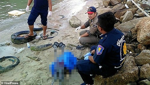 Cảnh sát cho vớt chiếc xe đẩy có thi thể đưa bé trôi trên biển Pattaya.