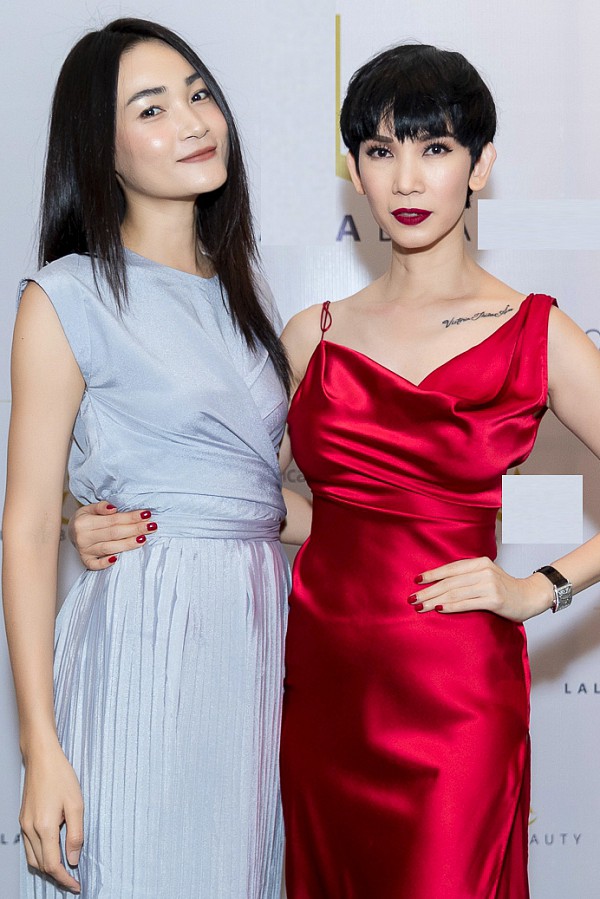 Người mẫu Thùy Trang ủng hộ cô giáo Xuân Lan thử sức lĩnh vực kinh doanh mỹ phẩm.    