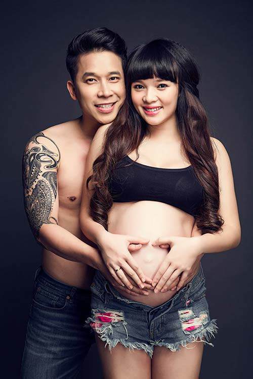 Việt Huê khi mang thai