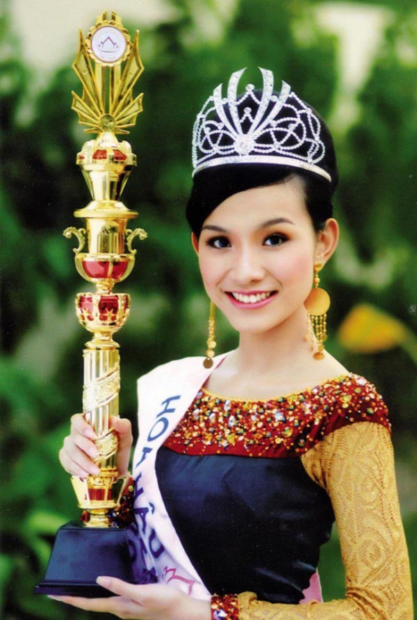 Thùy Lâm là Hoa hậu Hoàn vũ Việt Nam đầu tiên, sở hữu nhiều tài năng vượt trội được đông đảo khán giả yêu mến.
