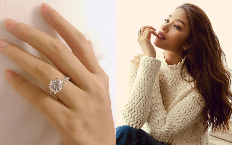 Phạm Hương khoe nương vào nhẫn đính hôn bằng kim cương vào dúng dịp 14/2 vừa qua.