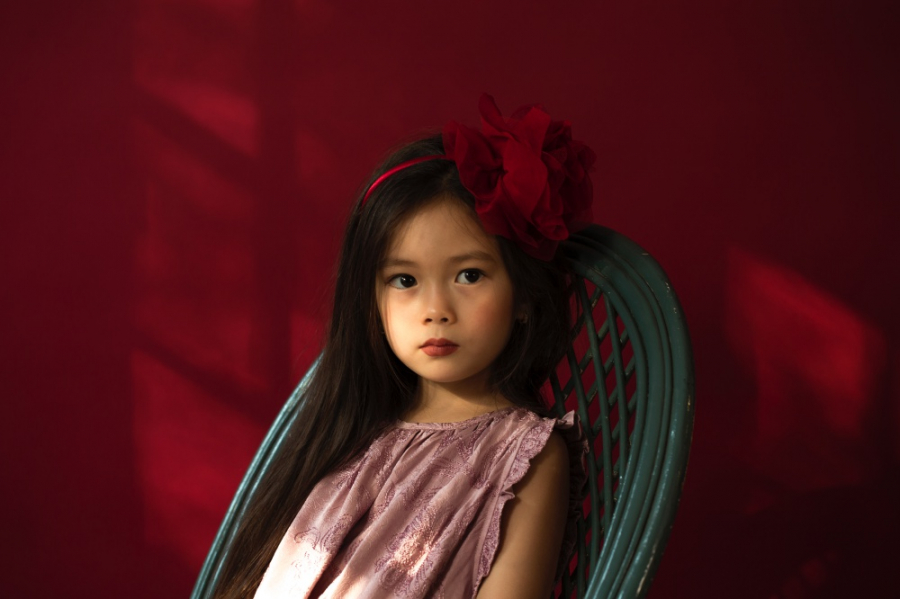 Dù mới lên 5 nhưng bé Sol rất chững chạc, Sol luôn hiểu những lời ông bà, cha mẹ và thầy cô dạy cho mình cũng như luôn ghi nhớ những điều người xung quanh dặn dò.