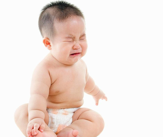 Trẻ bài tiết có vấn đề mẹ không nên lơ là