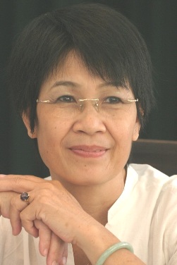Nhà biên kịch Hồng Ngát.