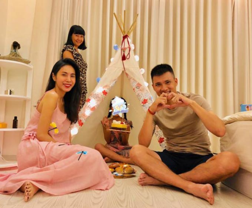 Phòng con gái Công Vinh - Thủy Tiên