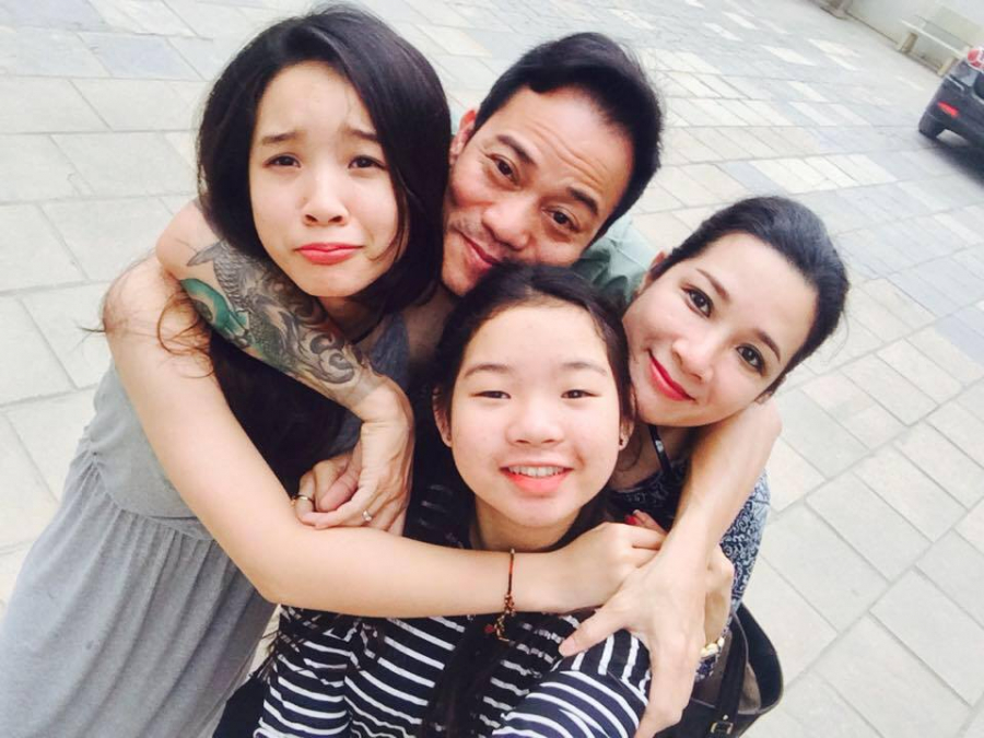 Năm 2015, Thanh Thanh Hiền tái hôn với ca sĩ Chế Phong - con trai của danh ca Chế Linh. Mối quan hệ giữa chồng và các con riêng của nữ ca sĩ rất tốt đẹp.    