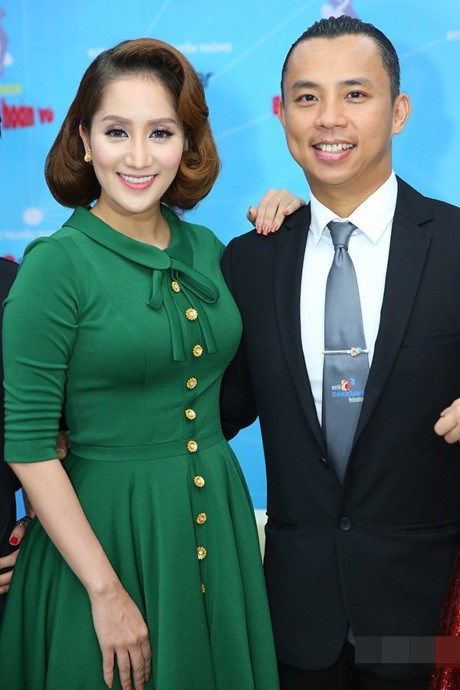 Khánh Thi và Chí Anh từng là cặp đôi đẹp của showbiz Việt với 10 năm hạnh phúc. Thế nhưng đến cuối cùng, cả hai vẫn quyết định chia tay.    