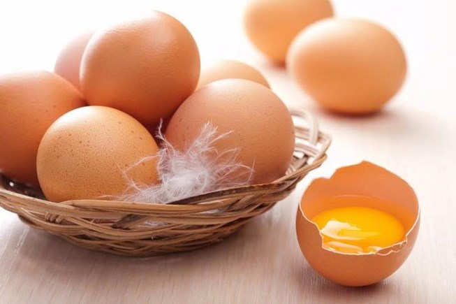 Trứng bổ sung canxi cho trẻ  
