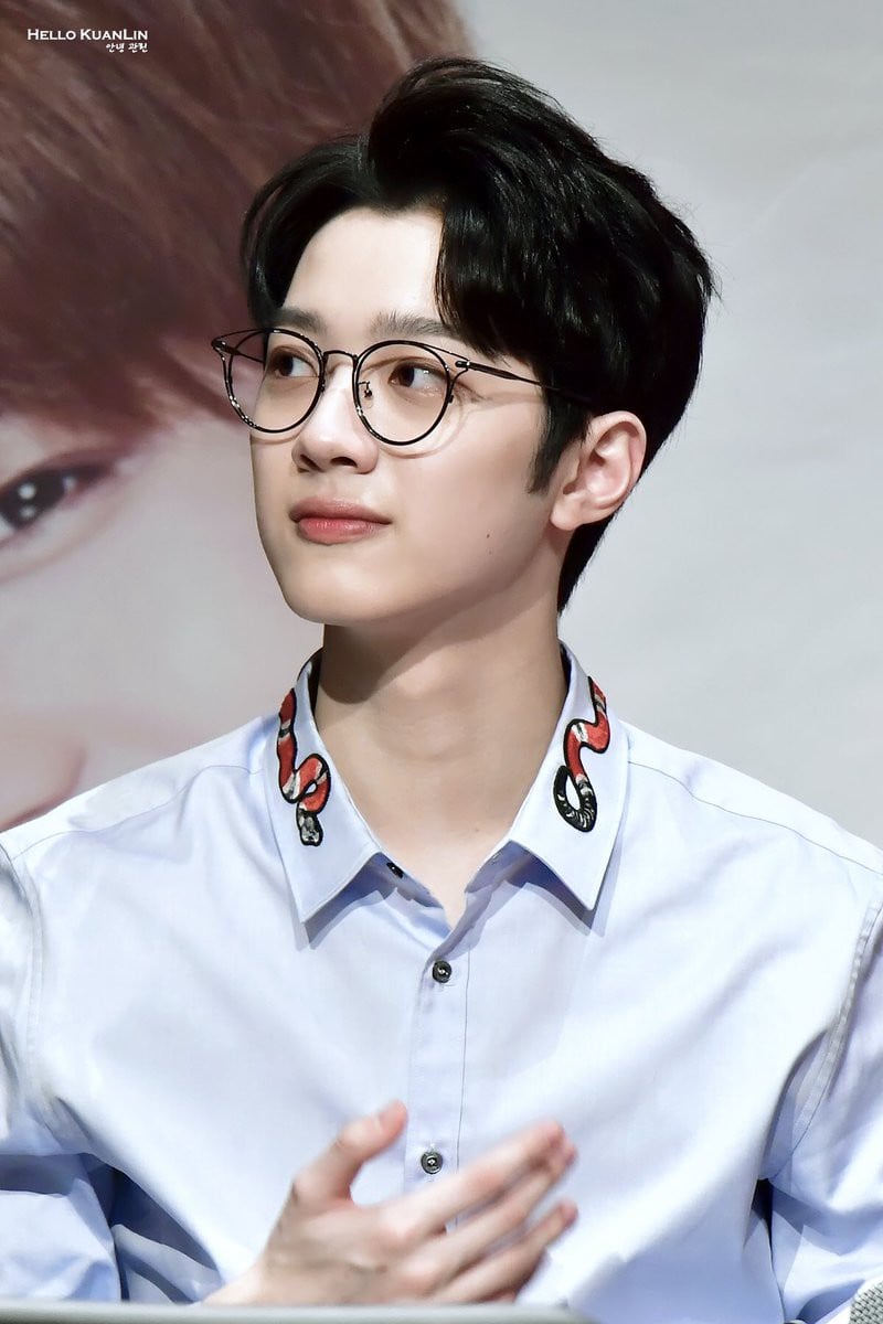 Cậu bé được cho là giống mỹ nam Lai Guan Lin