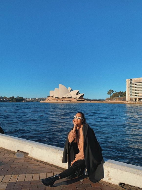 Tăng Thanh Hà đang đi du lịch ở Australia.  