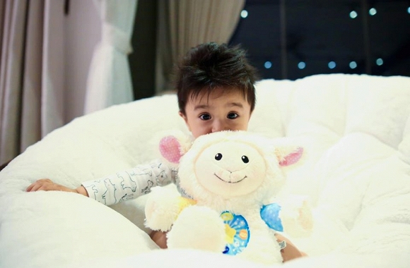 Con trai Nguyệt Ánh