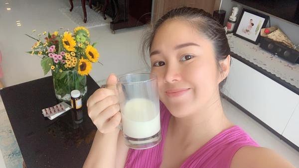 Bà bầu Lê Phương khoe thực đơn