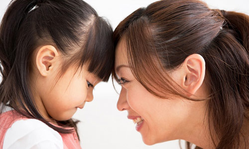 Nên dạy con gái cách phòng tránh trước 10 tuổi