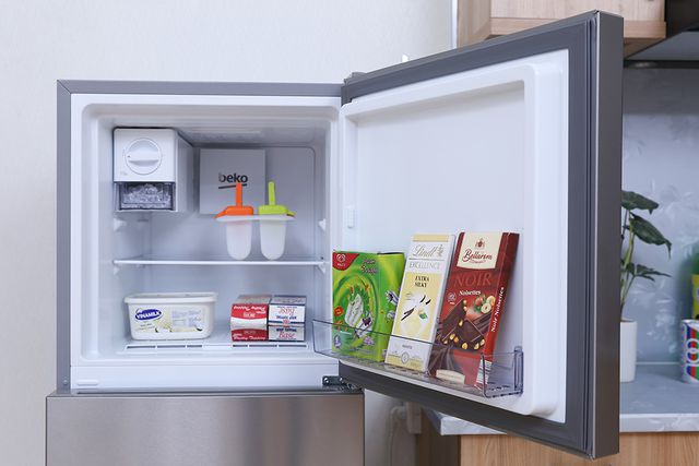 Tủ lạnh không nên đóng mở liên tục