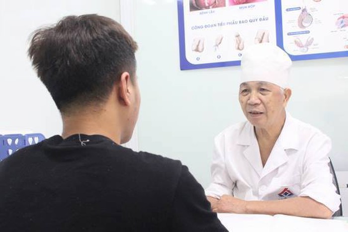 Bác sĩ chuyên khoa II Nguyễn Quang Cừ - Nguyên Trưởng phòng khám Tiết niệu sinh dục Bệnh viện Việt Đức - Bệnh viện Đa khoa An Việt