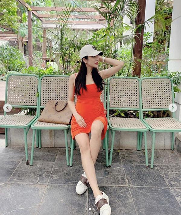 ba-bau-dep-thi-nhieu-vo-ke-nhung-chat-nhat-showbiz-viet-chac-han-la-diep-lam-anh-a2-1560770391-237-width600height712