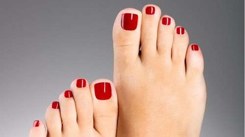 Phụ nữ ngón chân thứ 2 dài hơn ngón khác