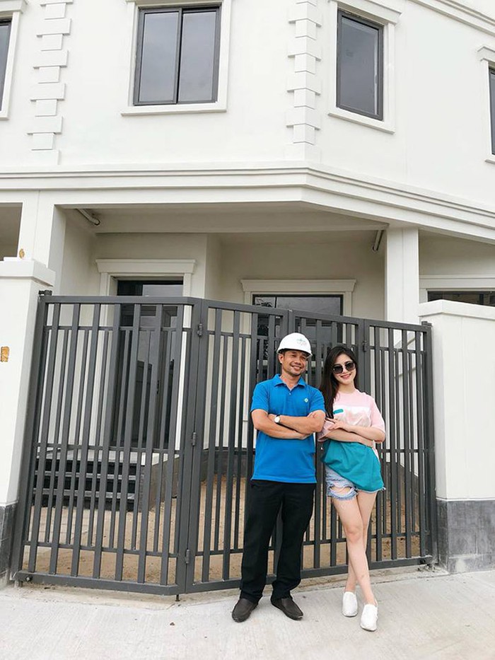 Căn biệt thự của Hương Tràm được cô mua bằng số tiền dành dụm suốt 6 năm qua.