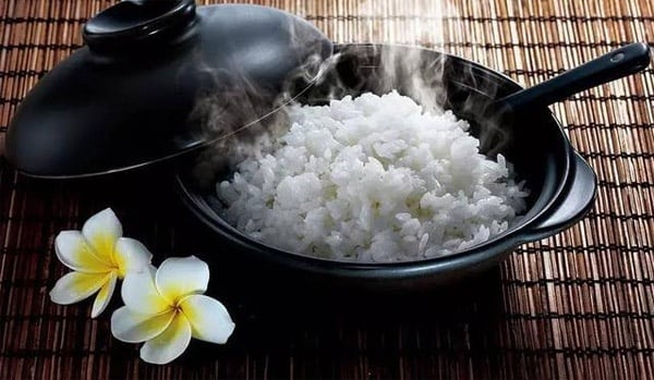 Bỏ vài giọt giấm gạo cũng làm món ăn ngon hơn