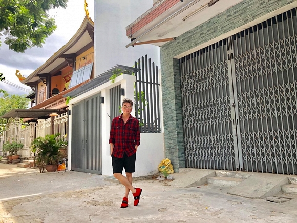 Chia sẻ về ý định muốn mua nhà ở Đà Nẵng, Đàm Vĩnh Hưng viết: 